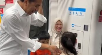 Seru! Jokowi Ngevlog Bareng Jan Ethes dan La Lembah Saat Naik MRT