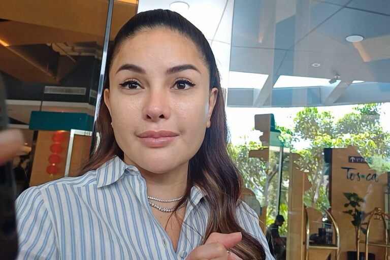 Detik-Detik Nikita Mirzani Emosi di Sidang, Tuduh Produk Reza Gladys Tak Terdaftar BPOM