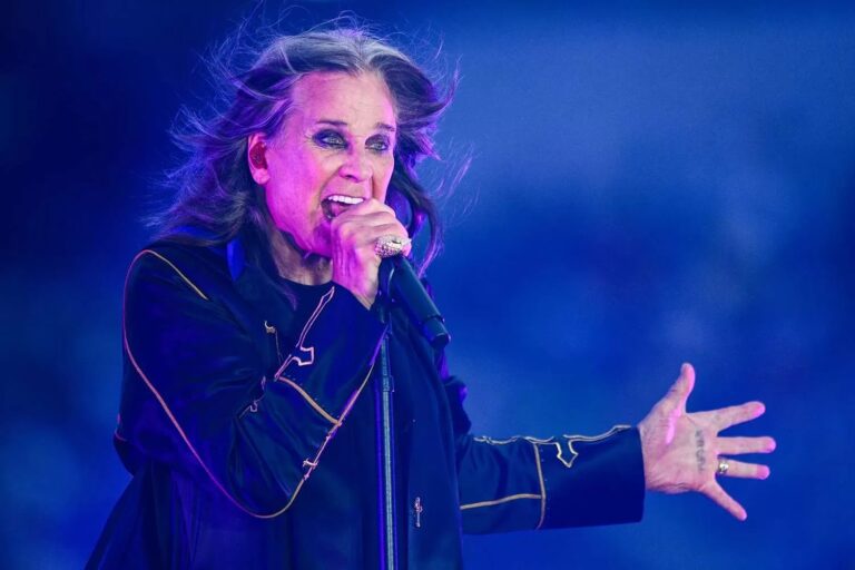 Vokalis Black Sabbath Ozzy Osbourne Meninggal Dunia di Usia 76 Tahun