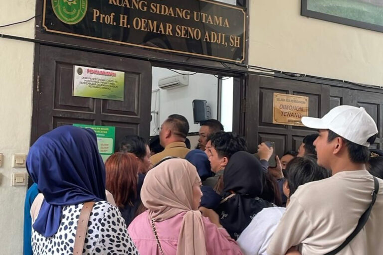 Sidang Nikita Mirzani Dijaga Ketat, Jumlah Pengunjung Dibatasi