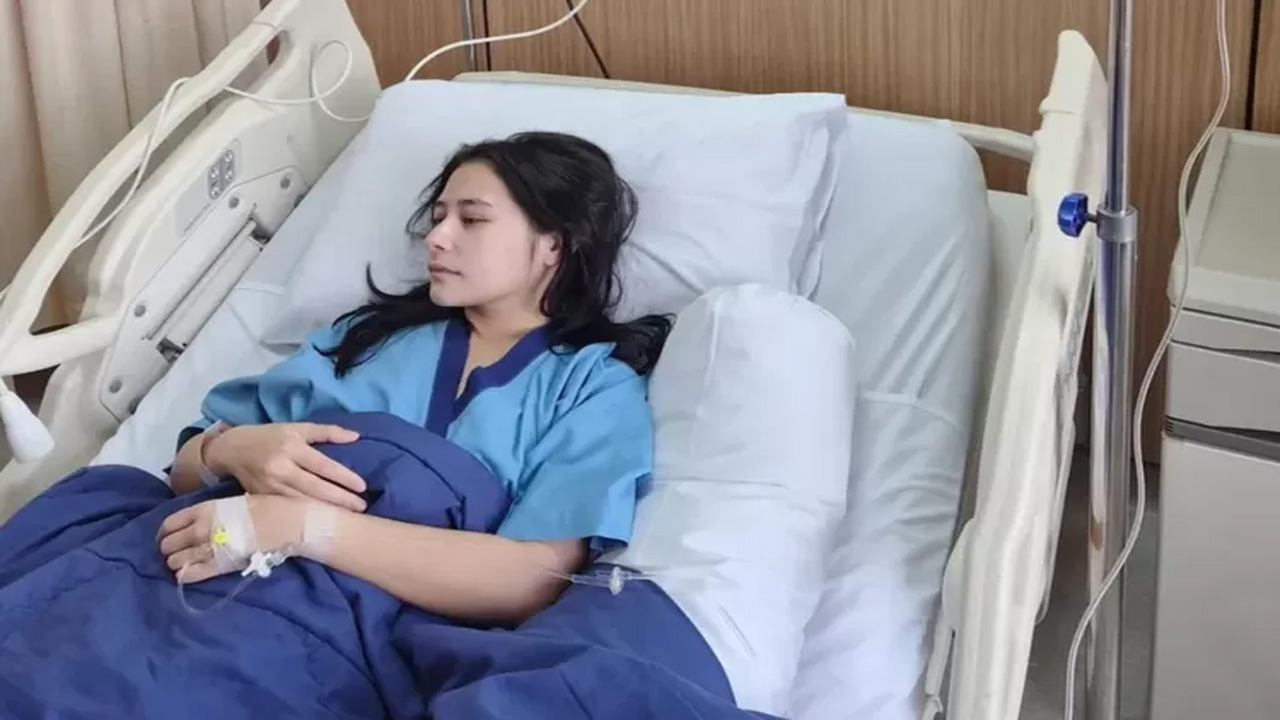 Prilly Latuconsina Dilarikan ke Rumah Sakit, Mohon Maaf atas Pekerjaan yang Terpaksa Dibatalkan