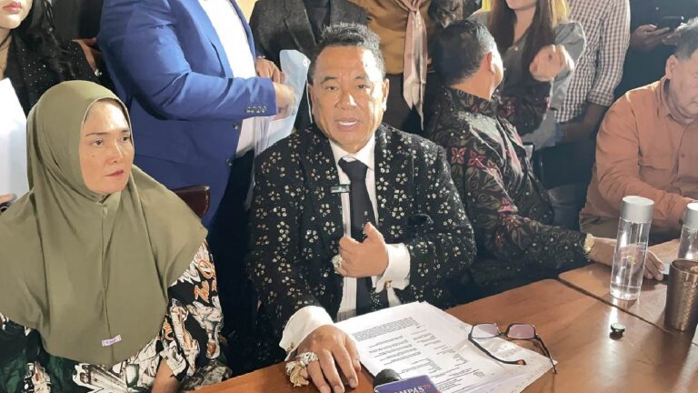 Hotman Paris Paparkan Risiko Hukum Denada dalam Gugatan Rp7 Miliar, Aset Bisa Disita?