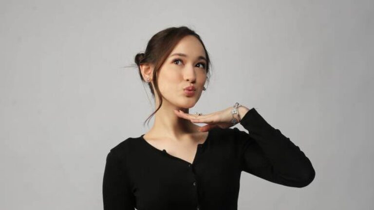 Laura Moane Baru Paham Arti Amanah Saat Syuting Serial A dan Z: Insyaallah Cinta