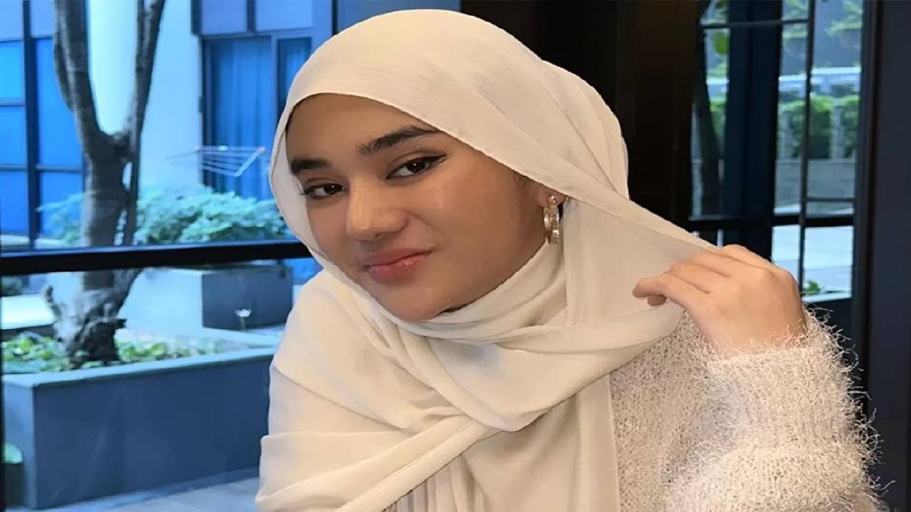 Clara Shinta Gugat Cerai Alexander Assad, Kisah Cinta yang Berujung Air Mata